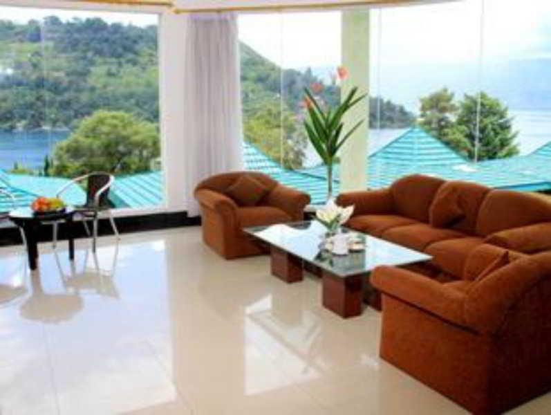 Danau Toba International Cottage Parapat Eksteriør billede
